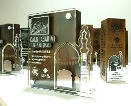 plaket ve ödüller