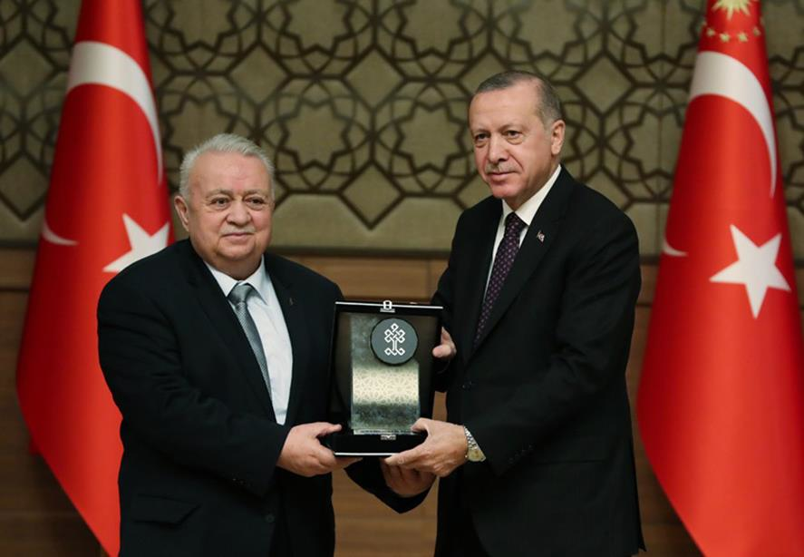 Cumhurbaşkan`ımızın verdiği ödüller firmamız tarafından üretilmiştir.