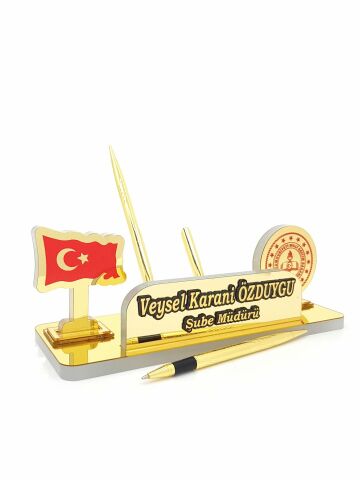 Milli Eğitim Bakanlığı ve Türk Bayrağı Logolu Masa İsimliği