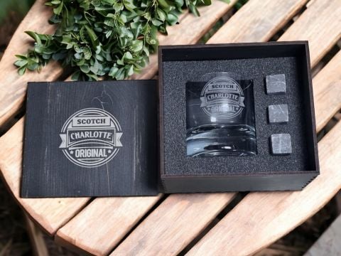 Kişiye Özel Siyah Ahşap Kutulu Viski Seti