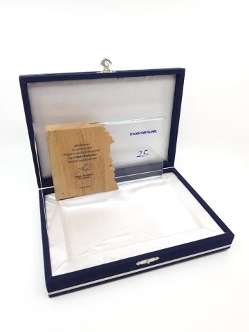 Hakiki ceviz vip plaket 12 cm